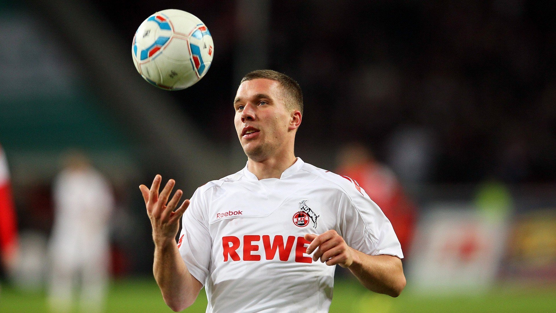 _疫情后首次线下大赛，观众热情高涨_，疫情期间线上线下的挑战