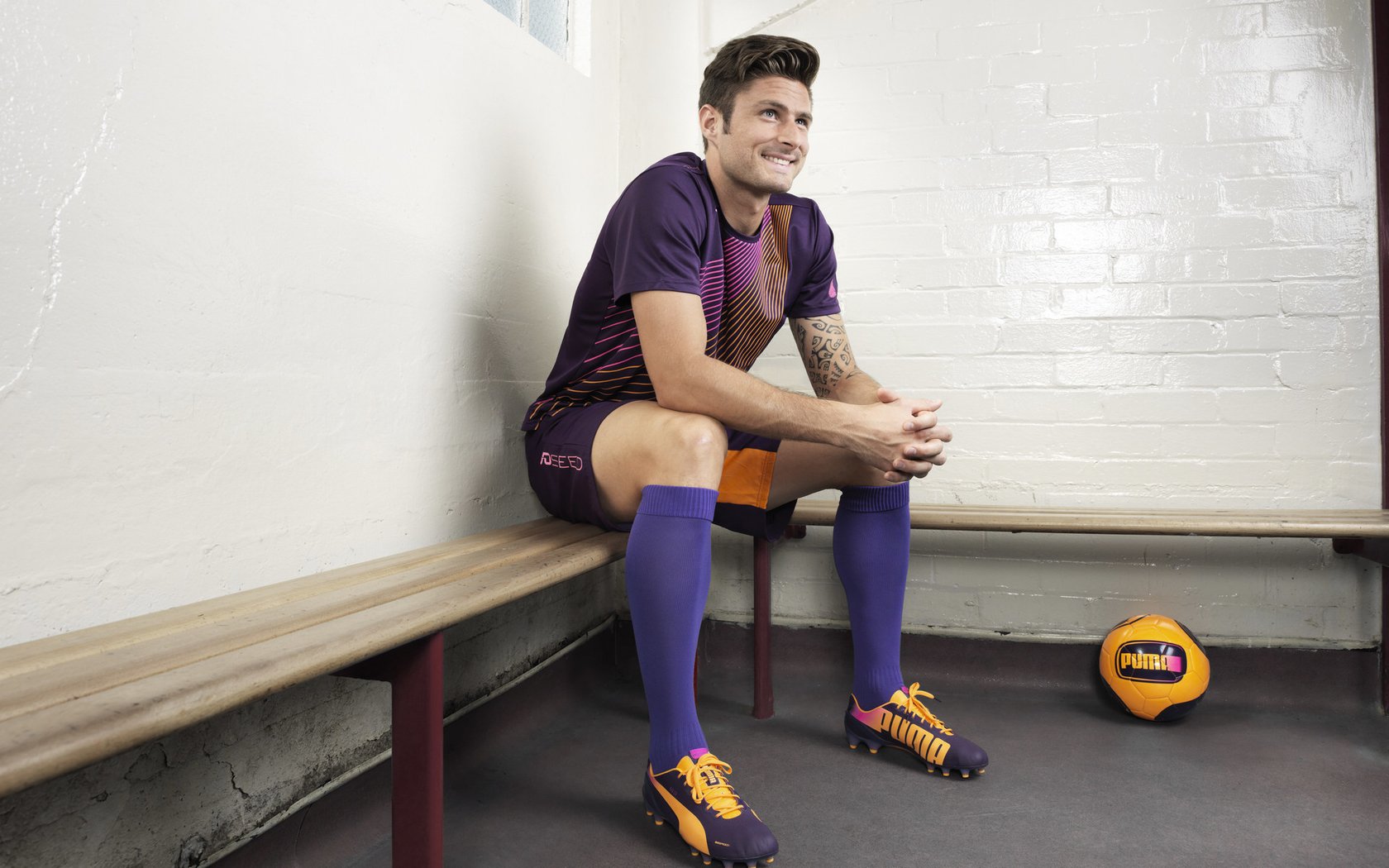 库里拍摄家庭短片展示生活一面，库里在家视频